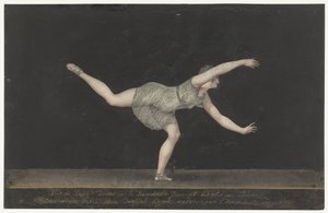 Tancerka Annette Köbler, performerka Pas-de-Zephir autorstwa Bartholomeus Ziesenis