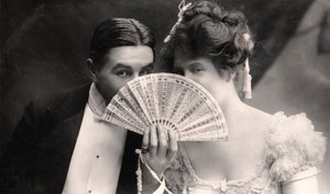 Billie Burke i Farren Soutar w scenie z The Belle of Mayfair, początek XX wieku. autorstwa Bassano Studio