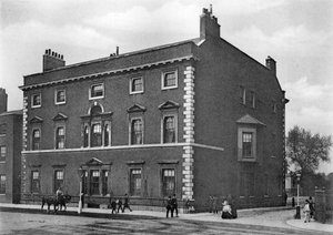 Dom Carringtona, Whitehall, 1908.