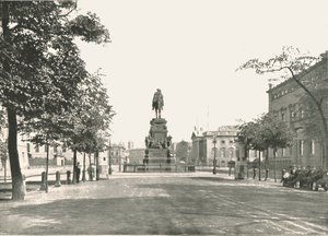 Pomnik Fryderyka Wielkiego, Unter Den Linden, Berlin, Niemcy, 1895. autorstwa Berlin Photographic Co