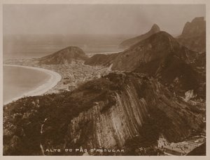 Widok ze szczytu góry Sugarloaf, Rio de Janeiro (zdjęcie czarno-białe) autorstwa Brazilian Photographer