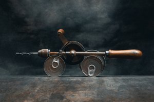 Ponownie wykorzystane narzędzie przemysłowe autorstwa Brig Barkow