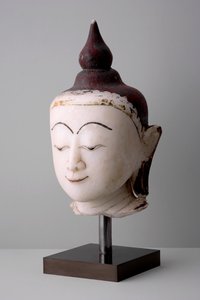 Głowa Buddy, styl Mon (alabaster)