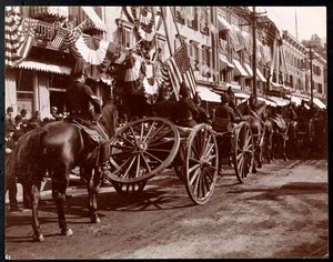 Artyleria konna na paradzie w Dobbs Ferry, Nowy Jork, 1898 (srebrny odbitka żelatynowa)