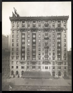 Hotel Woodstock przy 127 West 43rd Street, Nowy Jork, 1911 lub 1912 (srebrny odbitka żelatynowa) autorstwa Byron Company