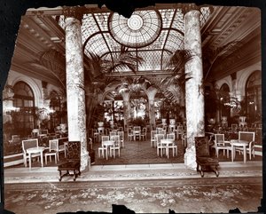 Poczekalnia w hotelu Plaza, ok. 1907 (srebrny odbitka żelatynowa) autorstwa Byron Company