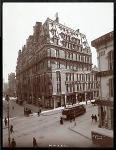 Hotel Victoria, południowo-wschodni róg Broadwayu i 27th Street, Nowy Jork, 1900 lub 1901 (srebrny odbitka żelatynowa) autorstwa Byron Company