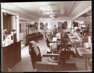 Salon fryzjerski w hotelu Philadelphia Ritz-Carlton, 1913 (srebrny odbitka żelatynowa) autorstwa Byron Company