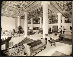Wejście i hol hotelu Robert Treat, Newark, New Jersey, 1916 (srebrny odbitka żelatynowa) autorstwa Byron Company