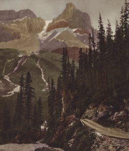 Cathedral Peak, wysokość 10 454 stóp (kolorowe zdjęcie) autorstwa Byron Hill Harmon