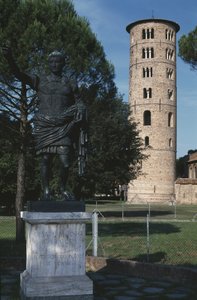 Widok na dzwonnicę autorstwa Byzantine School
