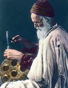 Maroko, żydowski miedziorytnik, data zdjęcia: około 1910 r. Archiwum Carla Simona autorstwa Carl Simon