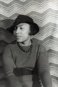 Zora Neale Hurston autorstwa Carl Van Vechten