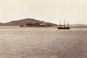 Wyspa Alcatraz, San Francisco, 1868-69, druk ok. 1876. autorstwa Carleton Emmons Watkins