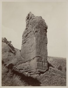 Sentinel Rock, Echo Canyon, Utah, 1873-74 autorstwa Carleton E. Watkins