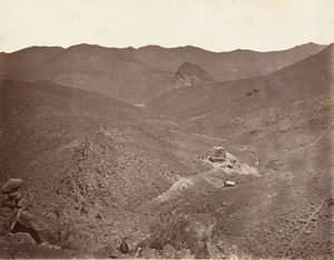 Szyb tunelu Sutro nr 2, 1875, wydrukowany ca. 1876. autorstwa Carleton Emmons Watkins
