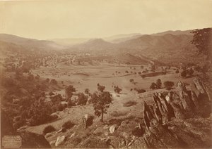 Widok ogólny pętli Tehachapi, S.P.R.R. autorstwa Carleton Watkins