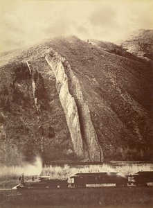 [Diabelska zjeżdżalnia, Utah]. autorstwa Carleton Watkins