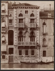 Palazzo Contarini-Fasan, Wenecja autorstwa Carlo Naya