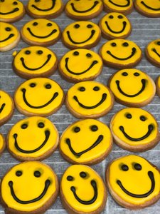 Skład - Smiley, 2019 (zdjęcie ilustracyjne) autorstwa Cécile Jamet