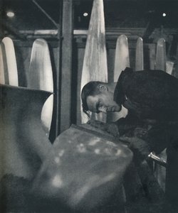 Łopatki śmigła pomiarowego, 1941 autorstwa Cecil Beaton