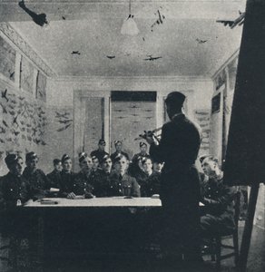Podstawa szkolenia: identyfikacja samolotów, 1941 autorstwa Cecil Beaton
