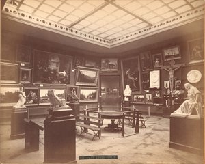 Widok aneksu artystycznego w hiszpańskiej części wystawy stulecia autorstwa Centennial Photographic Co.