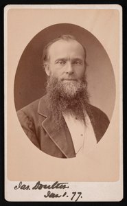 Portret Jamesa Doultona, 1877. autorstwa Centennial Photographic Company