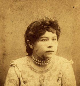 Portret Annie Howard ok. 1900 r.