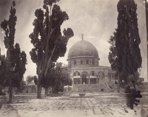 Kopuła na Skale na Haram al Sharif w Jerozolimie, od południa, 1870 autorstwa Charles F. Tyrwhitt Drake