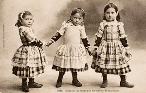 Stara pocztówka/Dzieci z Guengat/Finistere/Bretania/Francja autorstwa Augustus Kollner