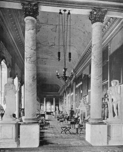 Długa Galeria autorstwa Charles Latham