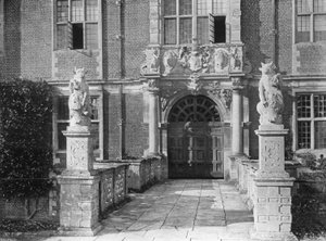 Ganek i Most (zdjęcie czarno-białe) autorstwa Charles Latham