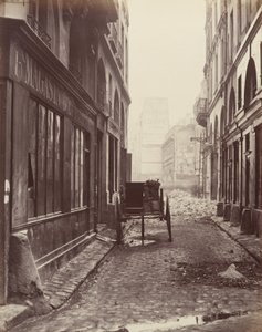Rue Estienne, od Rue Boucher, 1862-65. autorstwa Charles Marville