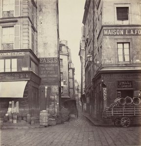 Rue Mondetour, od Rue Rambuteau, lata 60.-70. autorstwa Charles Marville