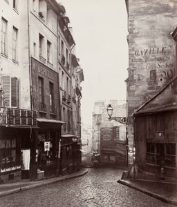 Rue de la Montagne-Sainte-Geneviève w pobliżu skrzyżowania z Rue LaPlace (Rue de la Montagne-Sainte-Geneviève prés de carrefour de la rue LaPlace) autorstwa Charles Marville