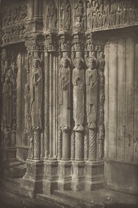 Katedra w Chartres. Prawe drzwi portalu królewskiego, strona zachodnia, XII wiek, przed lipcem 1857 r. (zdjęcie) autorstwa Charles Nègre