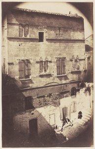 Fasada domu romańskiego w Saint-Gilles du Gard autorstwa Charles Nègre