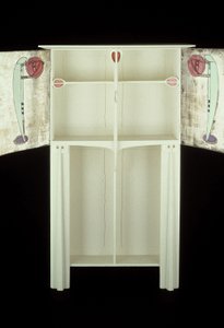 Biała szafka zaprojektowana dla Pani Rowat, 1902 (drewno, witraż, emalia) autorstwa Charles Rennie Mackintosh