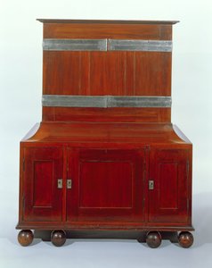 Gabinet - widok z tyłu, 1898 (mahoń i ostrokrzew biały) autorstwa Charles Robert Ashbee