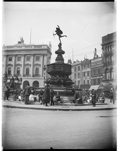 Fontanna Shaftesbury Memorial, Piccadilly Circus, City of Westminster, Londyn, 1895-1905.