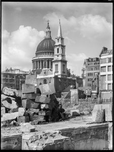 Katedra św. Pawła, Cmentarz św. Pawła, City of London, City of London, GLA, 1941-1945.