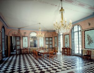Widok na jadalnię zamku Malmaison, rezydencję cesarza Napoleona I (1769-1821), dekorację wykonał Charles Percier (1764-1838) i Pierre Francois Leonard Fontaine (1762-1853) 1800 Rueil Malmaison, musee du chateau autorstwa Charles and Fontaine Pierre Percier