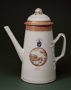 Herbarz dzbanek do kawy z herbem Machenzie, ok. 1790 (porcelana)