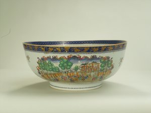Famille miska na poncz różany z owalnym panelem foliowym przedstawiającym Grand Walk, ogrody Vauxhall w latach 50. XVIII wieku, okres Qianlong (1736-95) ok. 1790 (ceramika) (patrz także 294698) autorstwa Chinese School