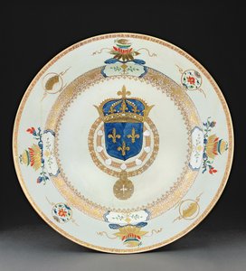 Duży ładownik herbowy z herbem króla Francji, ok. 1730 (porcelana)
