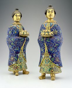 Para asystentek, okres Qianlong, 1736-95 (emalia cloisonne) autorstwa Chinese School