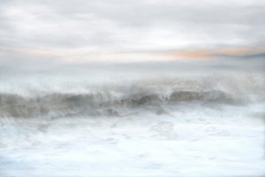 Mgliste fale oceanu