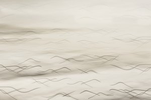 Faliste wzory na piasku autorstwa Christina Sillen