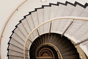 Kręcone schody spiralne autorstwa Christina Sillen